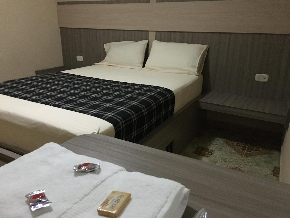 Hotel Don Juan Буга Экстерьер фото